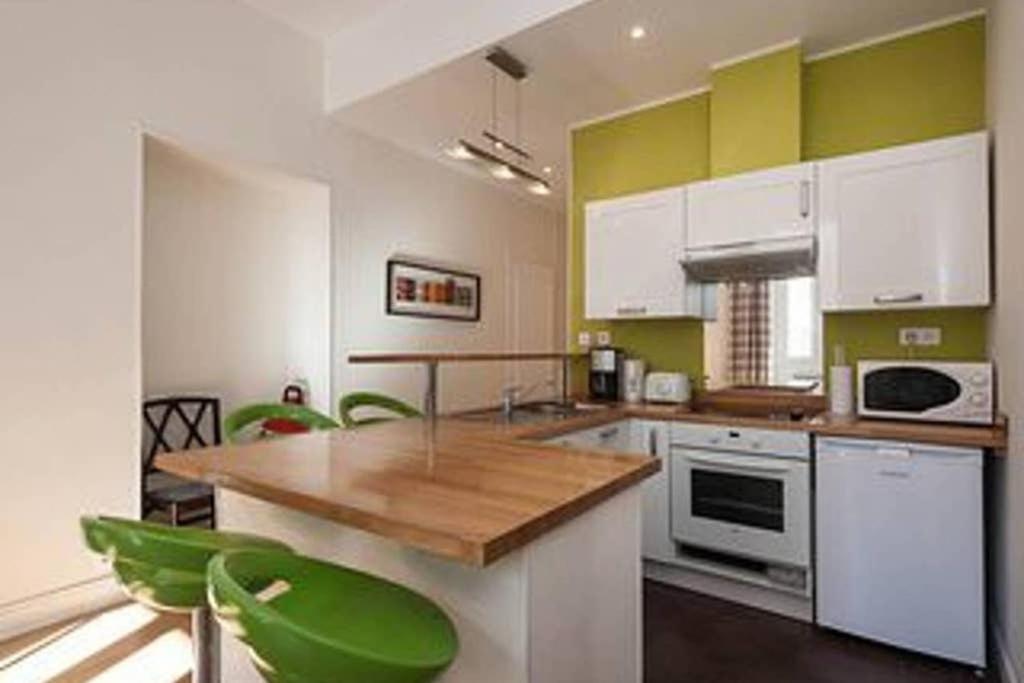 Barla 3 - A Spacious One Bedroom Apartment Near Place Garibaldi Ницца Экстерьер фото
